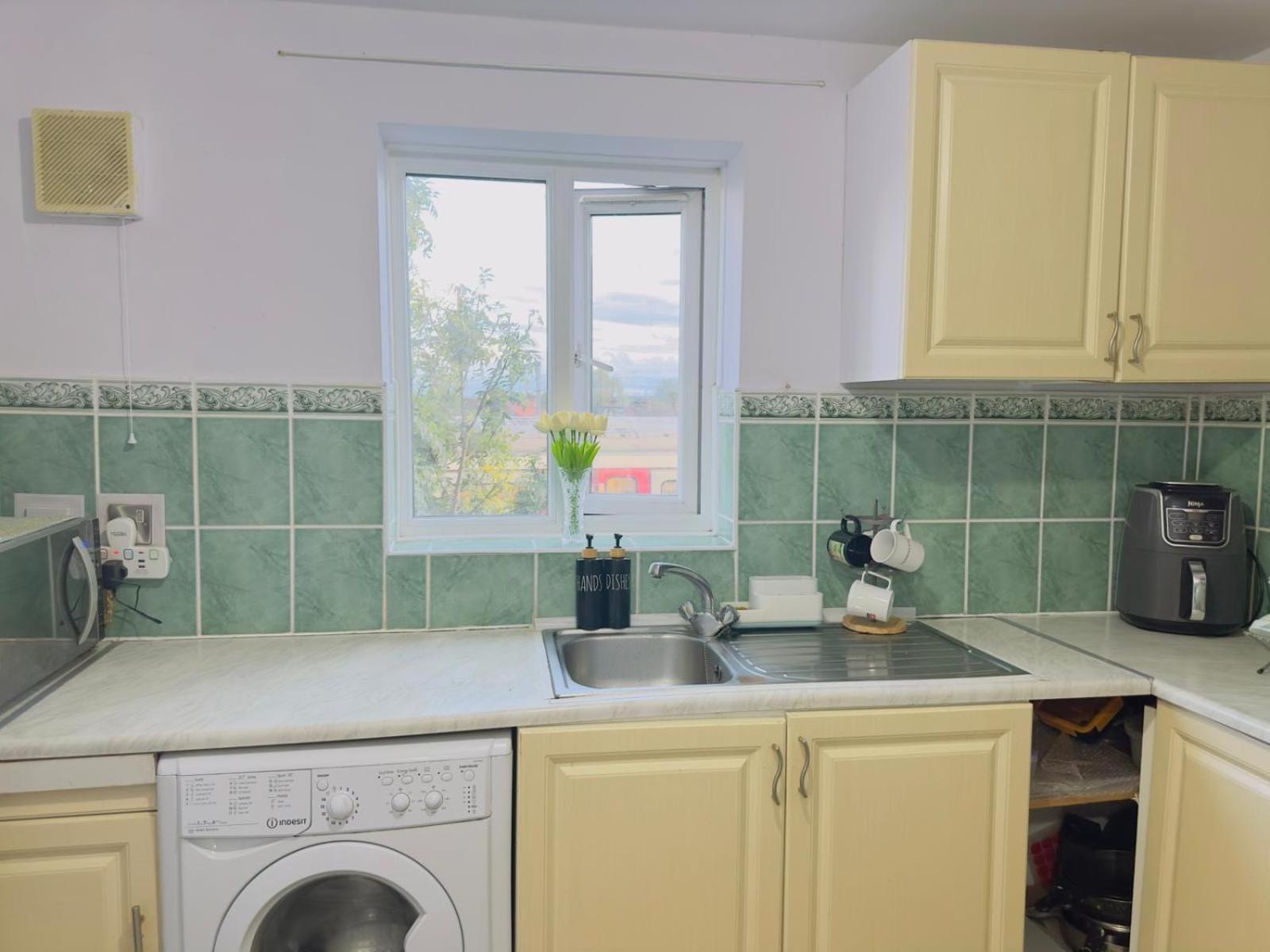 Sweet Home In Heart Of Barking Barking  Exterior foto